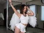 PrettyEllie -  Hey guys! I will tell something about myself to know me a little better. I am a passionate girl who