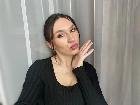 Roza05 -  I am romantic girl with shy dreams and hopes. One day maybe I will visit New York