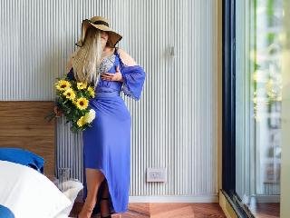 anal sex, bondage, fetish, fetish clothing, pee, parking lot, role playing, swallowing, live dates